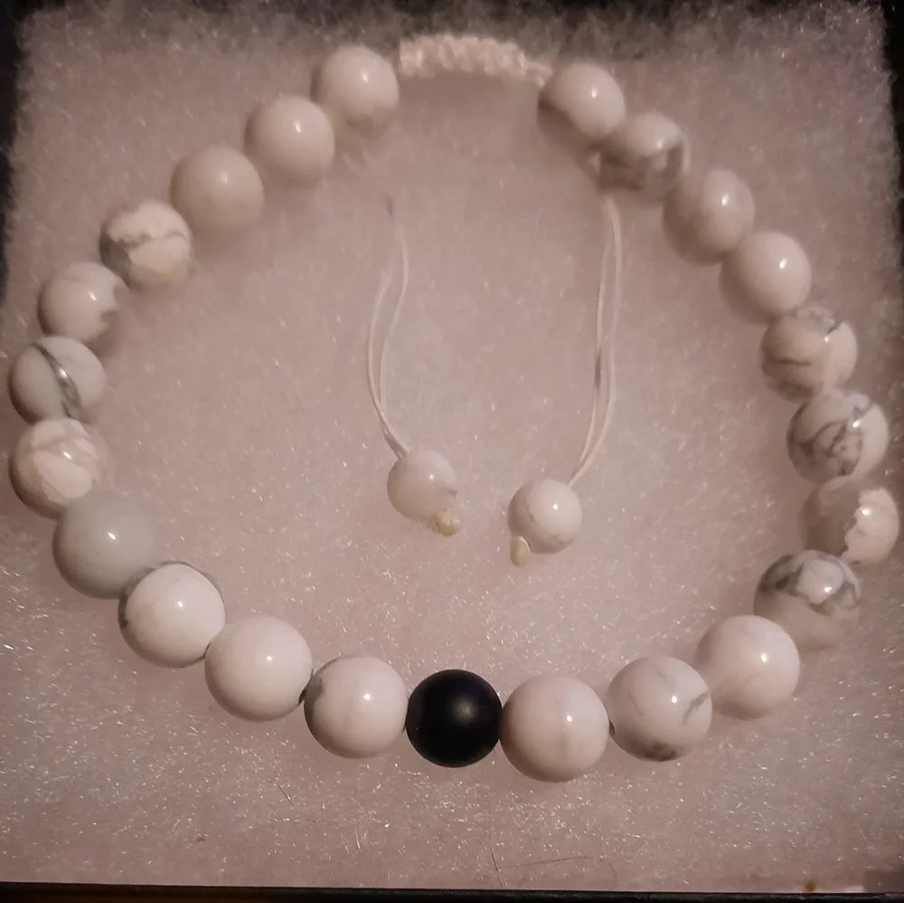 White howlite gemstone beaded adjustable Cord Mens bracelet
